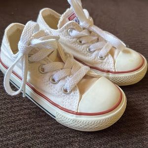 Toddler converse size 6